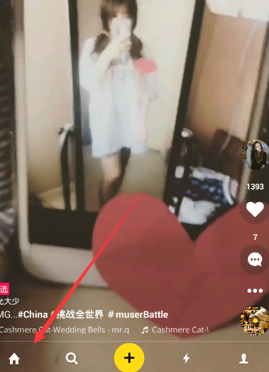 印称一名高级官员在巴基斯坦发动的袭击中死亡，印度一战机在巴基斯坦被击落，飞行员被俘，哪些信息值得关注？